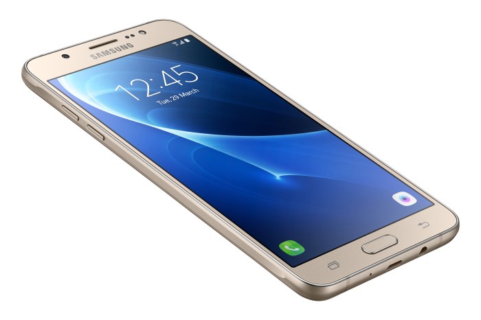 2016 samsung galaxy j7 j5 announced